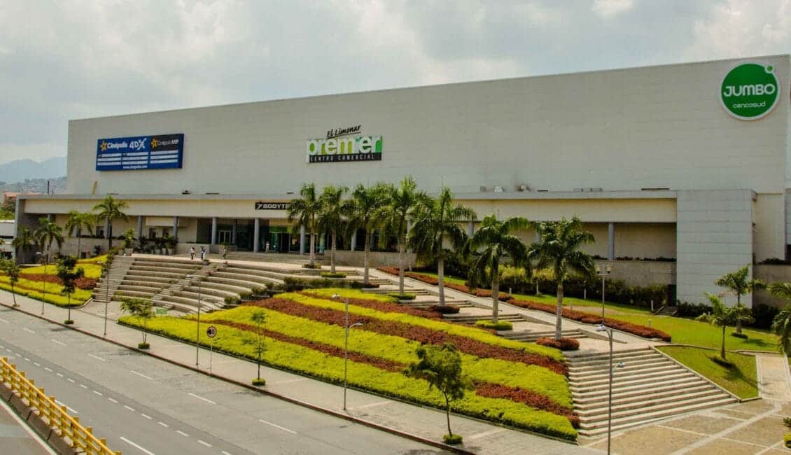 Centro comercial premier limonar