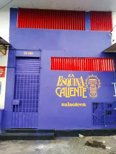 la esquina caliente