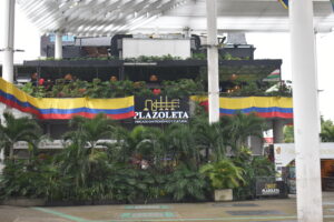 Plazoleta Jairo Varela Cali: los mensajes escondidos que casi nadie nota en la trompeta gigante